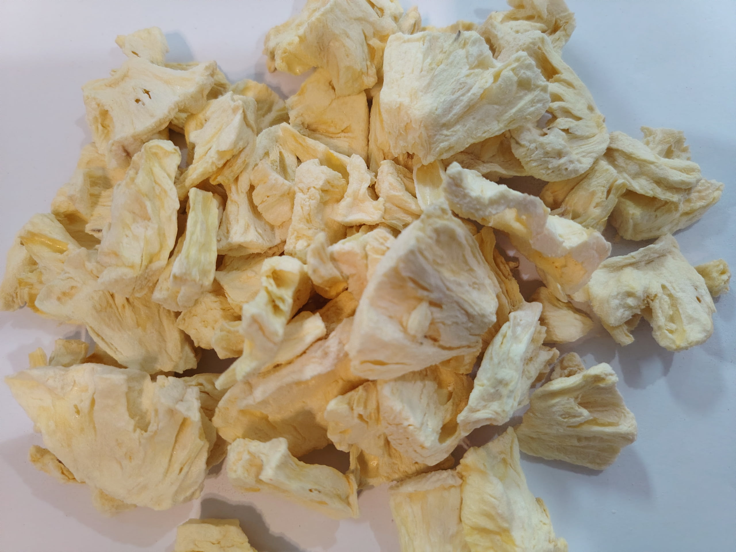 freeze dried pineapple chips